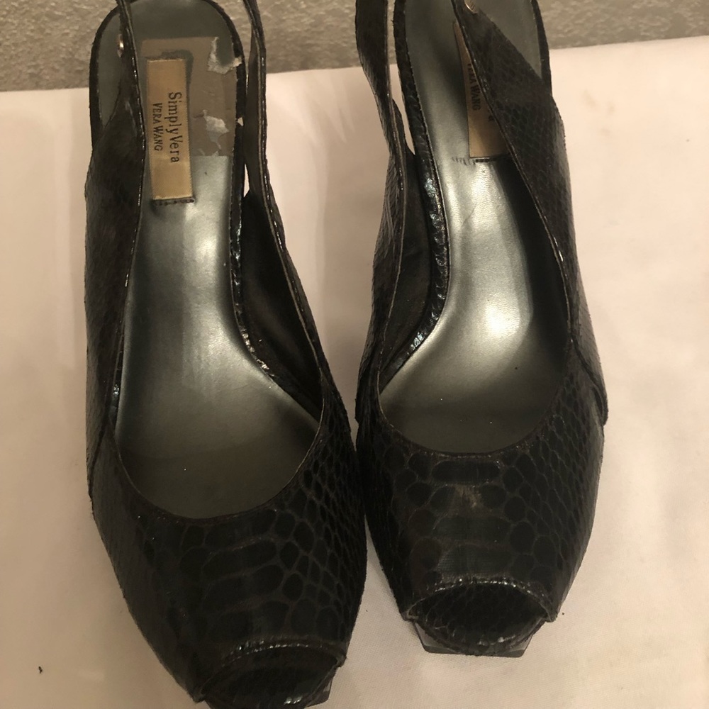 Vera Wang Black heels Sz7.5